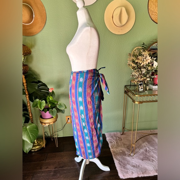 Vintage * Colorful Striped wrap Midi Skirt * SZ M (fits like a SMALL) - Picture 2 of 6